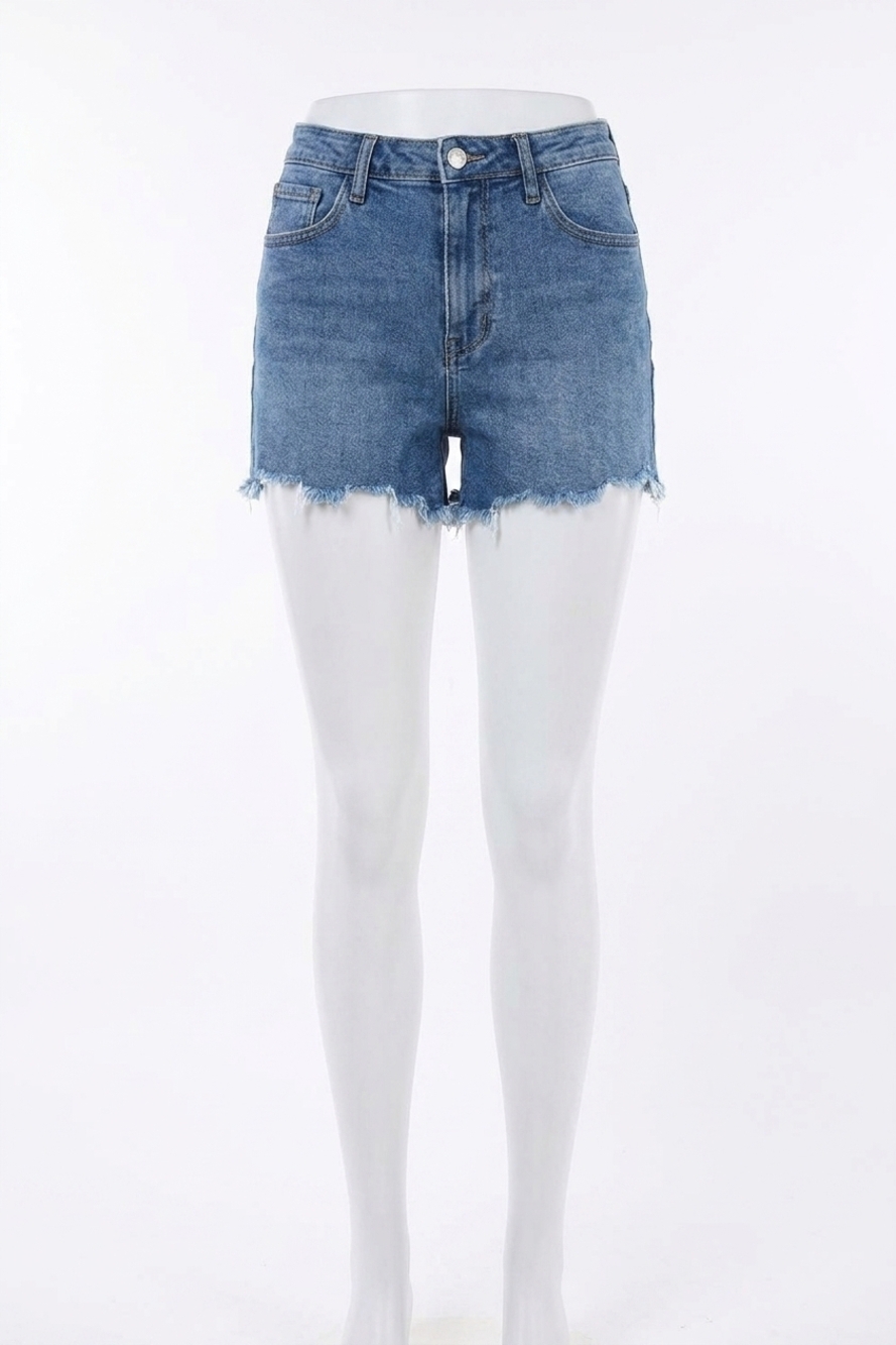 NEW JUST BLACK DENIM tomboy high rise jean short in blue